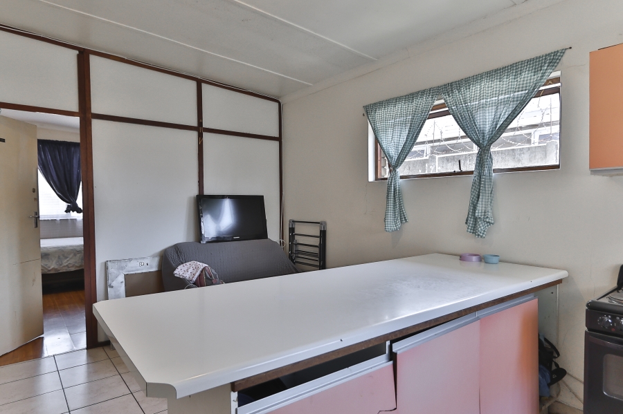 2 Bedroom Property for Sale in Gustrouw Western Cape